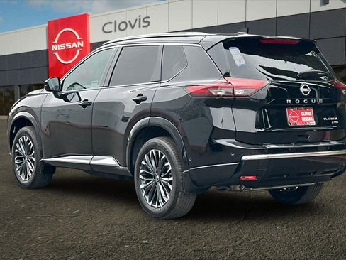 New 2026 Nissan Rogue Platinum image 7