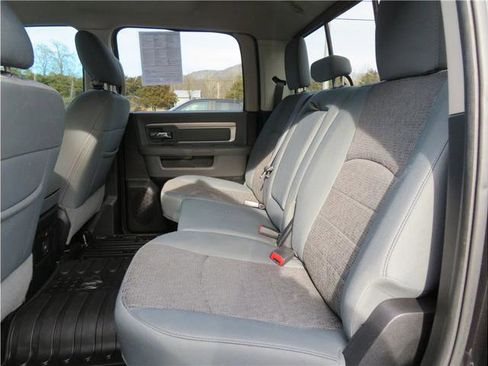 Used 2016 RAM 1500 Big Horn image 5