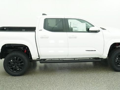 New 2026 Toyota Tacoma SR5 AWD/4WD image 46