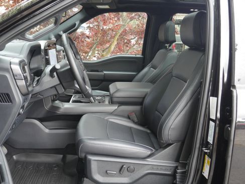 Certified 2025 Ford F150 Lariat AWD/4WD image 3