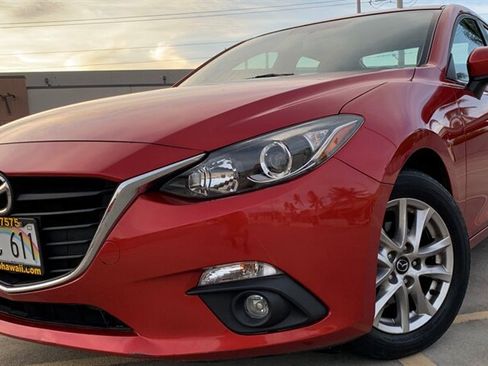 Used 2016 MAZDA MAZDA3 i Touring w/ Popular Equipment Package FWD image 17
