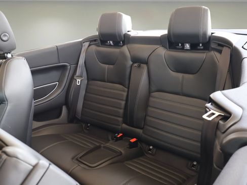 Used 2019 Land Rover Range Rover Evoque HSE Dynamic AWD/4WD image 12