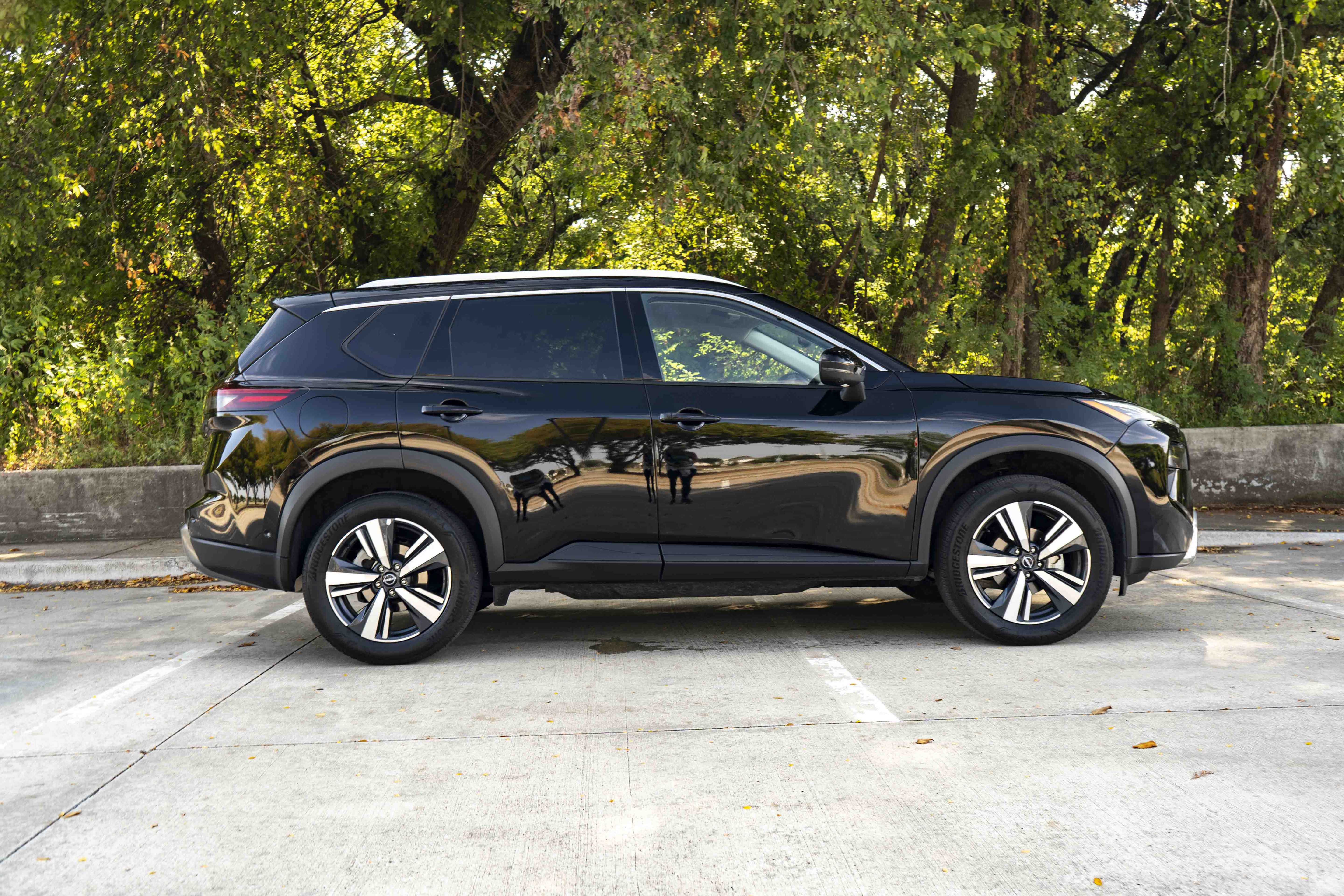 Used 2026 Nissan Rogue SL AWD/4WD image 6