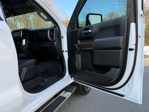 Used 2021 Chevrolet Silverado 1500 RST image 25