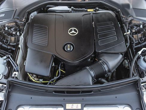 Used 2025 Mercedes-Benz C 300 Sedan image 27