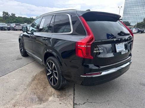 Certified 2023 Volvo XC90 B5 Plus w/ Protection Package Premier AWD/4WD image 5