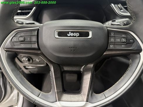 Used 2023 Jeep Grand Cherokee L Limited w/ Luxury Tech Group II AWD/4WD image 21