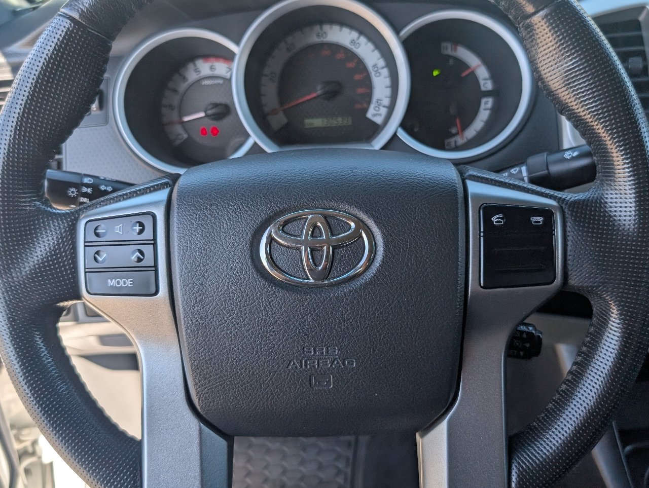 Used 2013 Toyota Tacoma PreRunner w/ TRD Sport Pkg RWD image 18