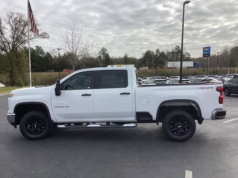 Used 2024 Chevrolet Silverado 2500 LT w/ All Star Edition image 6