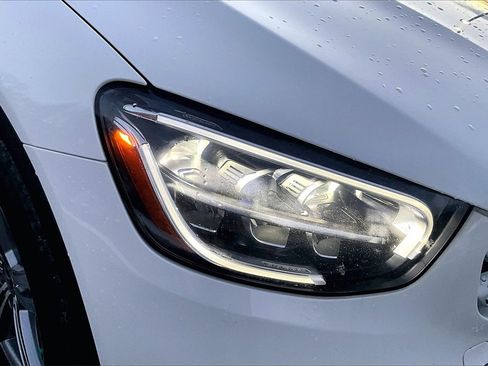 Used 2021 Mercedes-Benz GLC 300 4MATIC image 26