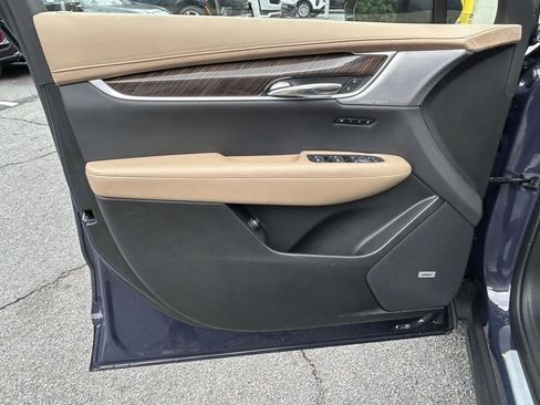 Certified 2024 Cadillac XT6 Sport w/ Platinum Package AWD/4WD image 16