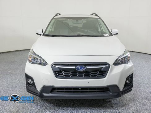 Used 2020 Subaru Crosstrek 2.0i Premium w/ Moonroof Package 2 AWD/4WD image 2