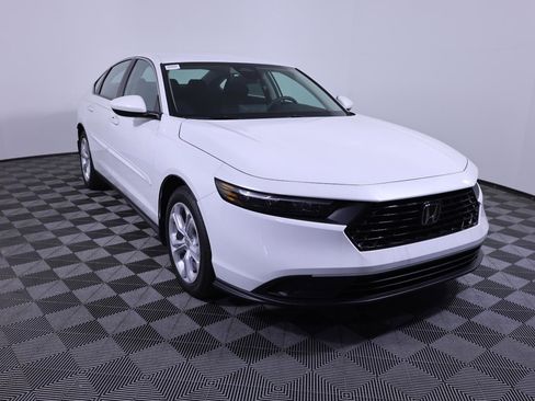 New 2025 Honda Accord LX image 3