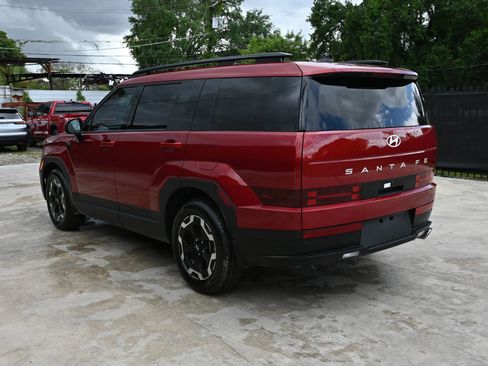 Used 2025 Hyundai Santa Fe SEL image 3