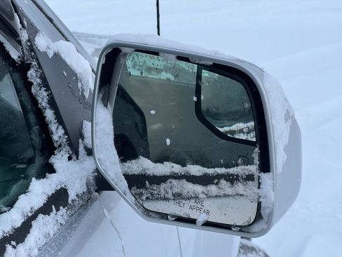 Used 2011 Ford Escape Limited w/ 302A Rapid Spec Order Code image 33