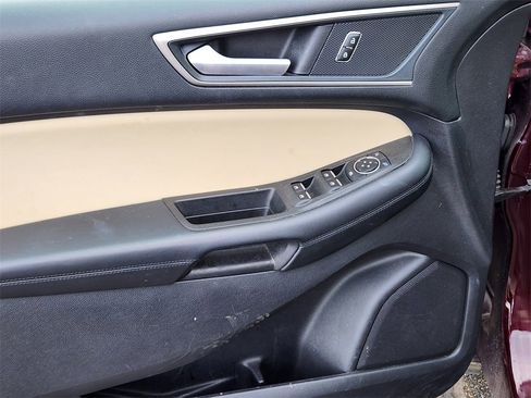 Used 2021 Ford Edge SEL w/ Convenience Package image 12