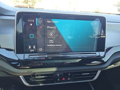 Used 2024 Volkswagen Atlas Cross Sport SE image 14