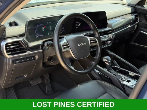 Used 2025 Kia Telluride S FWD image 10