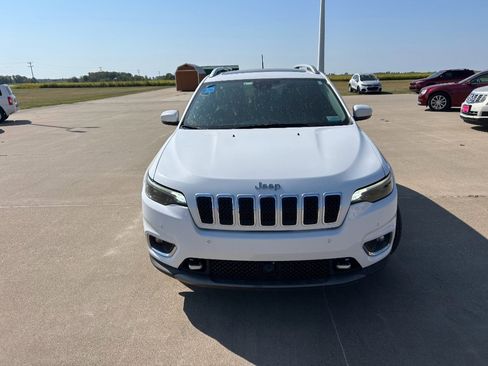 Used 2021 Jeep Cherokee Limited w/ Elite Package image 3