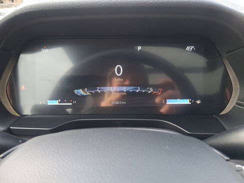 Used 2023 Jeep Grand Cherokee Limited w/ Black Appearance Package image 26