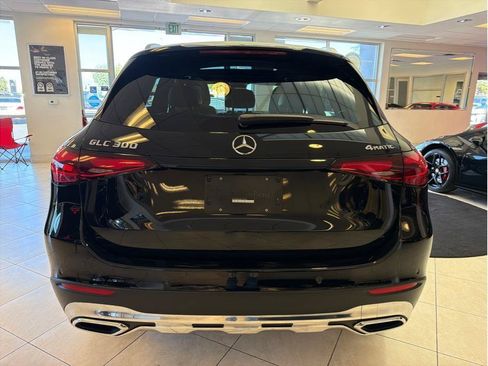 Used 2024 Mercedes-Benz GLC 300 4MATIC image 6