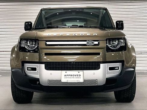 Certified 2025 Land Rover Defender 130 S image 2