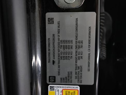 Used 2023 Chevrolet Suburban RST w/ Luxury Package image 72