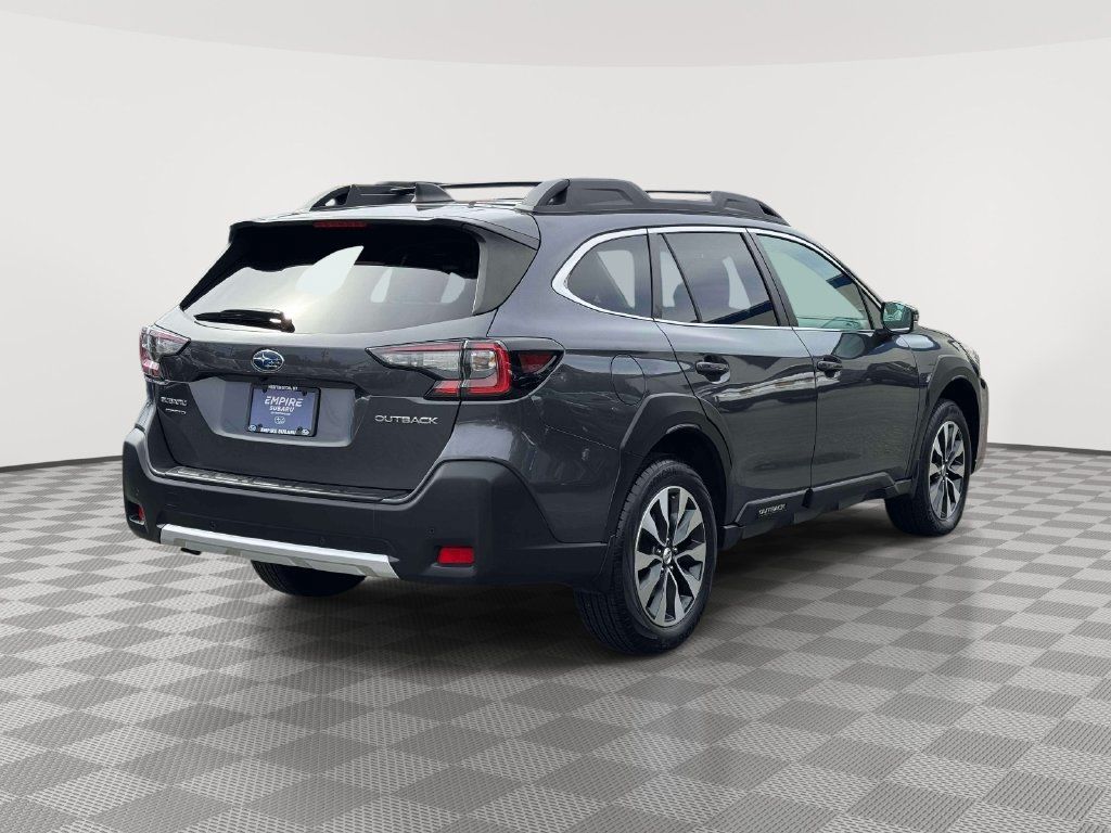 Used 2023 Subaru Outback Limited AWD/4WD image 8