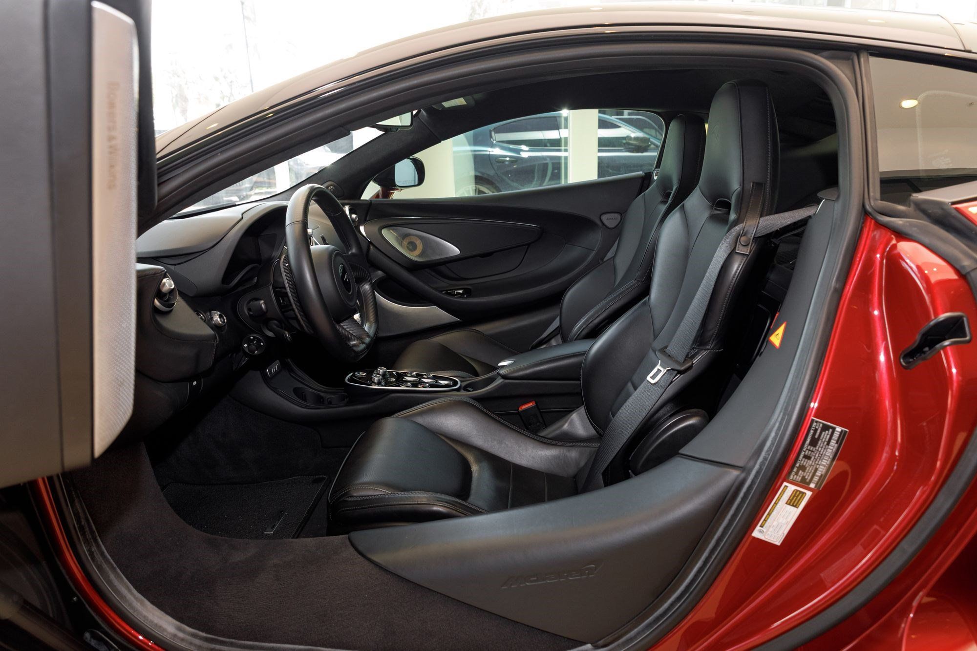 Used 2023 McLaren GT RWD image 26