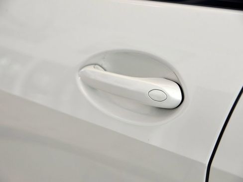 Used 2023 BMW X5 xDrive40i w/ Executive Package image 15