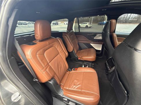 Used 2020 Lincoln Aviator Reserve w/ Equipment Group 202A image 26