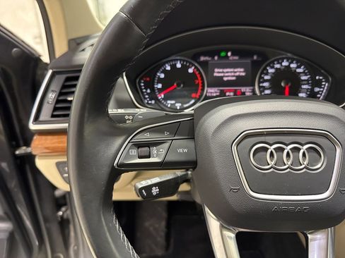 Used 2022 Audi Q5 2.0T Premium w/ Convenience Package image 26