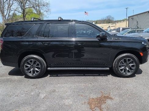 Used 2022 Chevrolet Tahoe Z71 w/ Luxury Package image 4