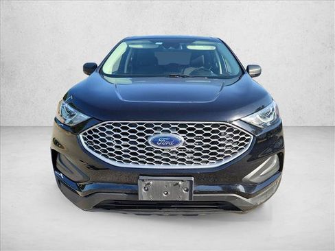 Used 2023 Ford Edge SE AWD/4WD image 2