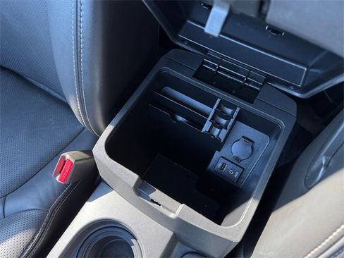 Used 2015 Nissan Frontier PRO-4X w/ Pro-4x Luxury Package image 34