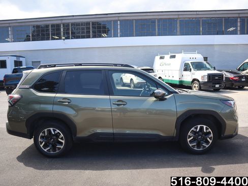 Used 2025 Subaru Forester Premium w/ Convenience Package #1 image 6