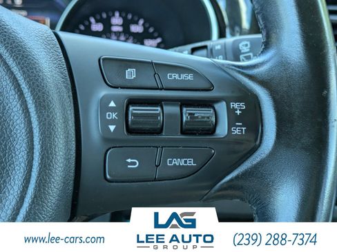 Used 2015 Kia Sedona EX w/ EX Premium Package image 24