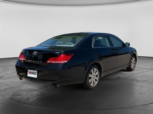 Used 2007 Toyota Avalon XLS FWD image 8