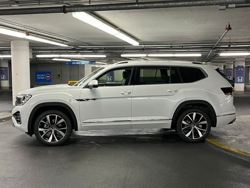 New 2026 Volkswagen Atlas SEL Premium R-Line AWD/4WD image 35