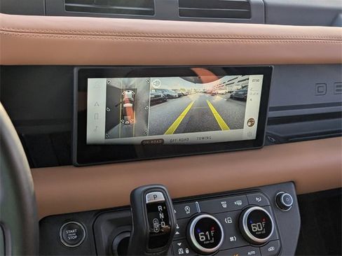 Used 2024 Land Rover Defender 110 X-Dynamic SE image 20