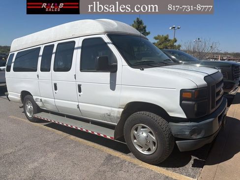 Used 2013 Ford E-250 and Econoline 250 Extended w/ PWR Group image 1