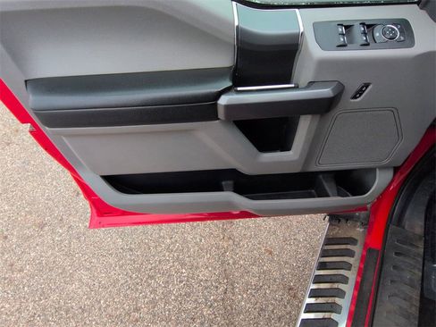 Used 2019 Ford F150 XLT w/ XTR Package image 16