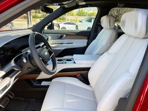 New 2026 Cadillac Vistiq Premium Luxury AWD/4WD image 23