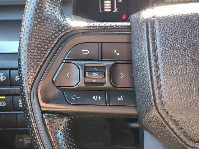 Used 2025 Toyota Tacoma SR5 AWD/4WD image 19