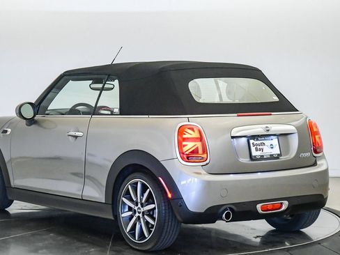 Used 2019 MINI Cooper Convertible FWD image 9