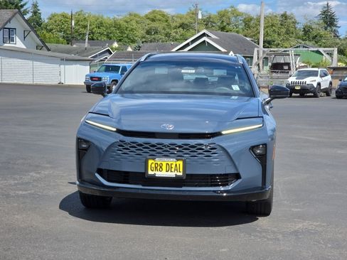 New 2026 Toyota Crown Signia w/ Advanced Technology Package AWD/4WD image 3
