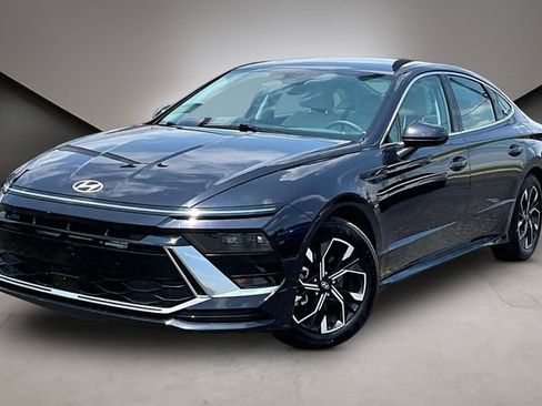 Used 2025 Hyundai Sonata SEL FWD image 1