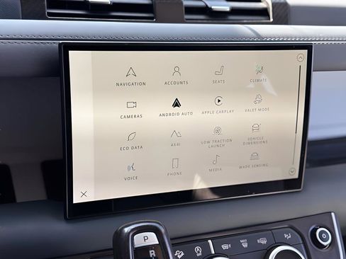 Used 2023 Land Rover Defender 130 First Edition image 11