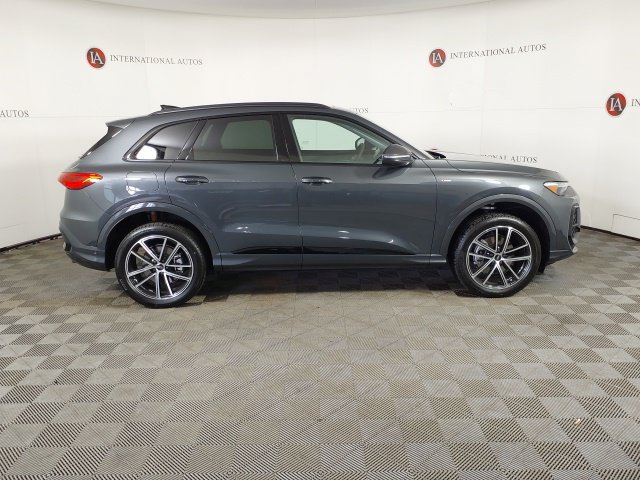 Used 2026 Audi Q5 Premium Plus AWD/4WD image 4