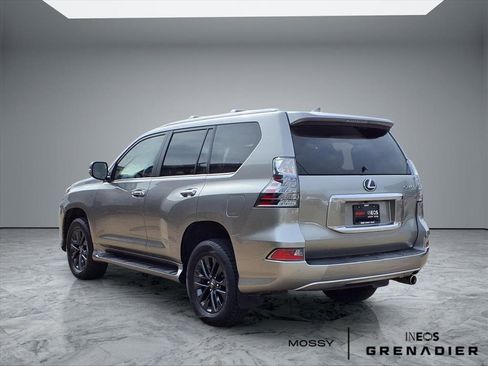 Used 2023 Lexus GX 460 Premium image 5
